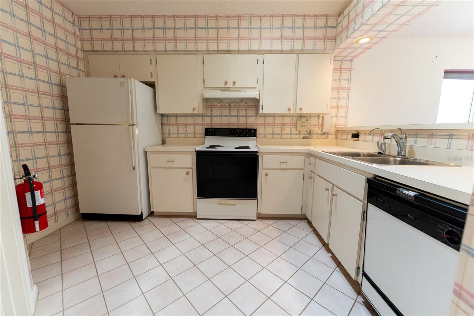 Image 18 of 50 For 1920 50th Circle