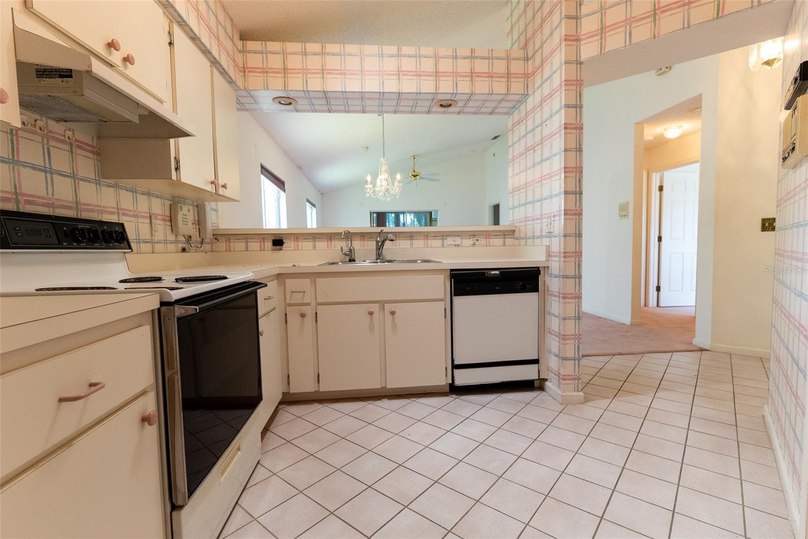 Image 20 of 50 For 1920 50th Circle