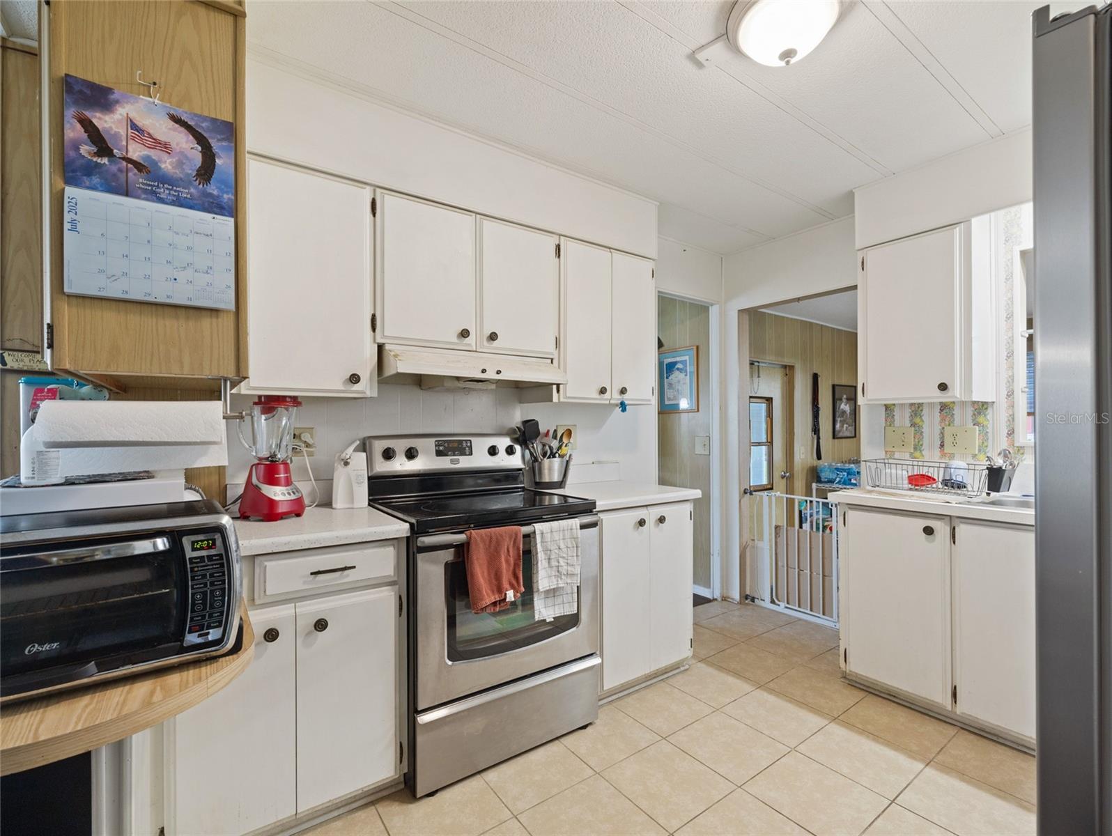 Image 13 of 37 For 3226 39th Avenue