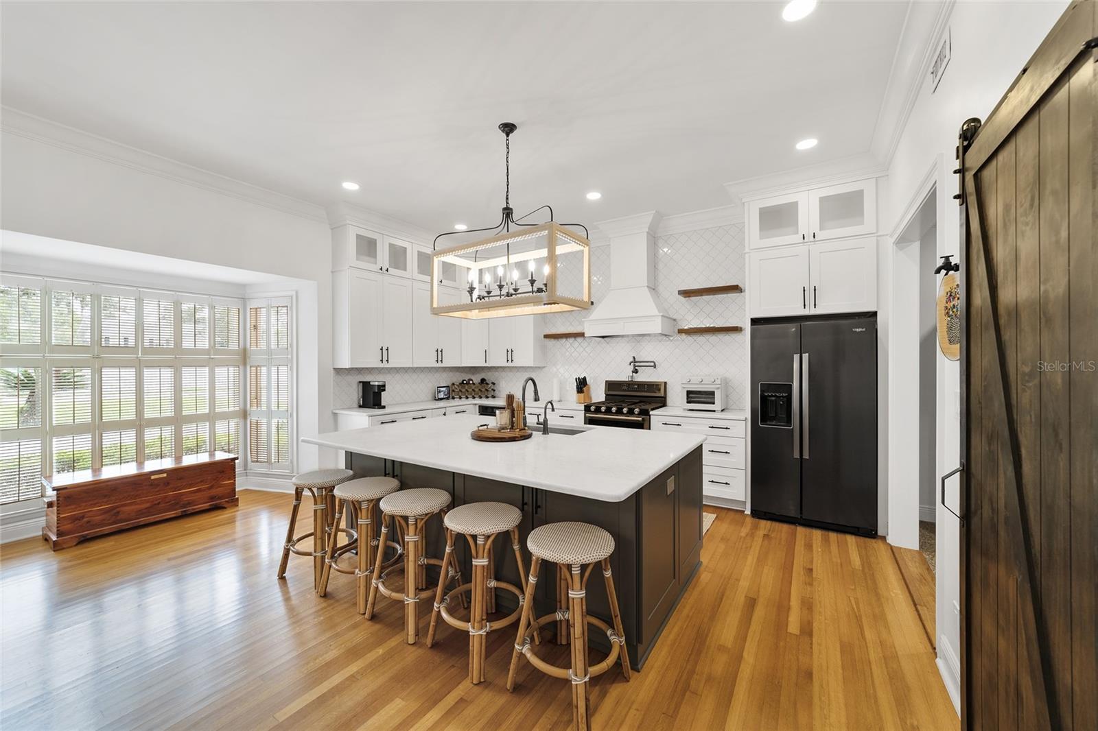 Image 13 of 76 For 1318 8th Street