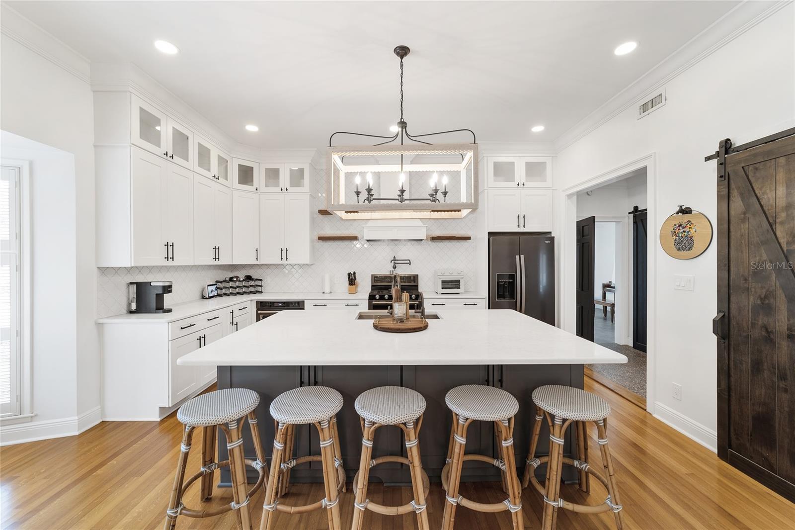 Image 14 of 76 For 1318 8th Street