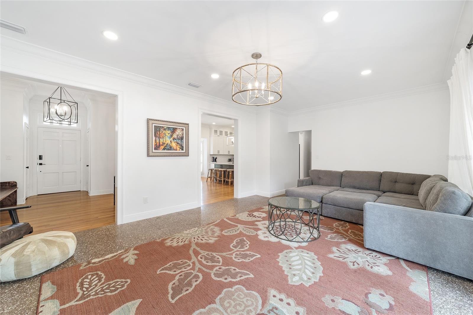 Image 4 of 76 For 1318 8th Street