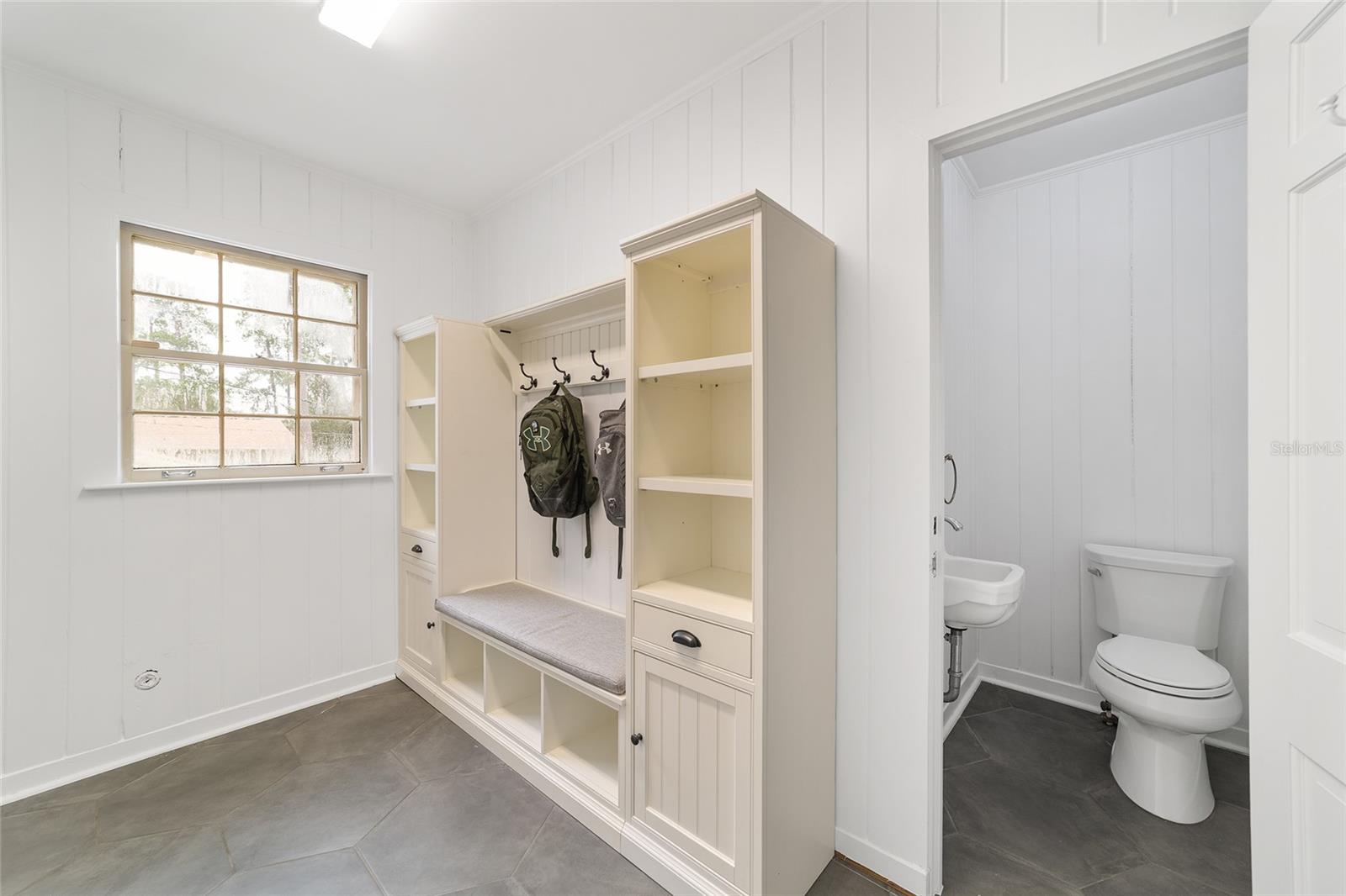 Image 47 of 76 For 1318 8th Street