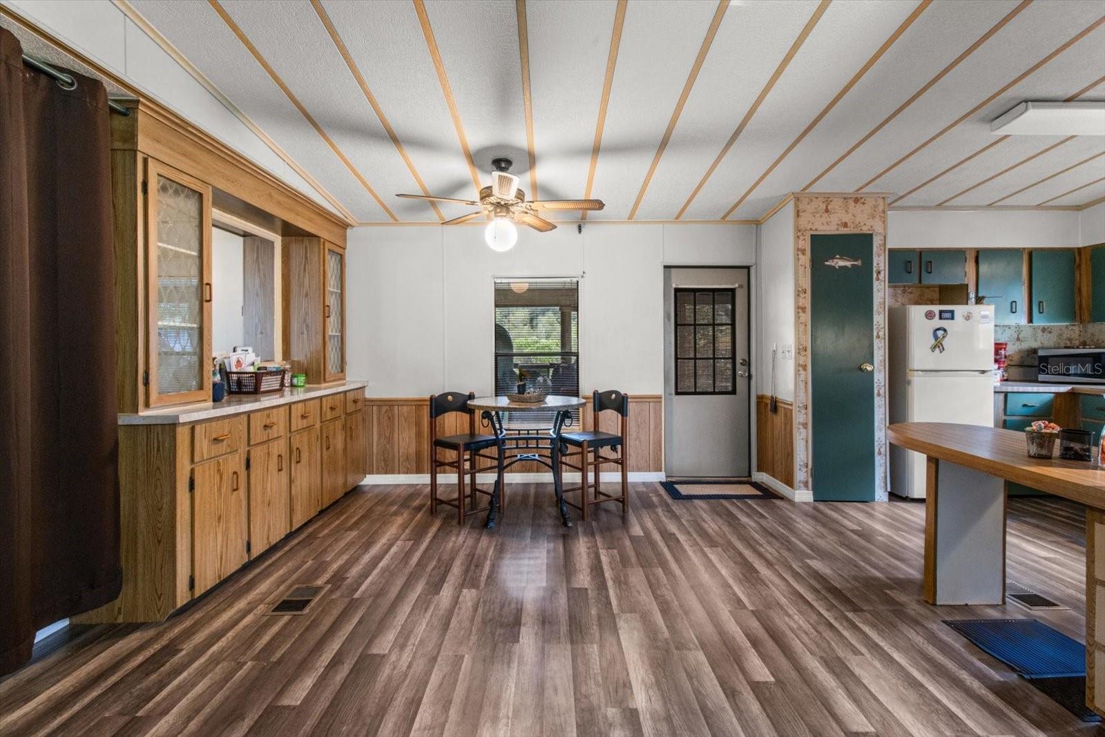 Image 10 of 41 For 11770 Warmouth Court