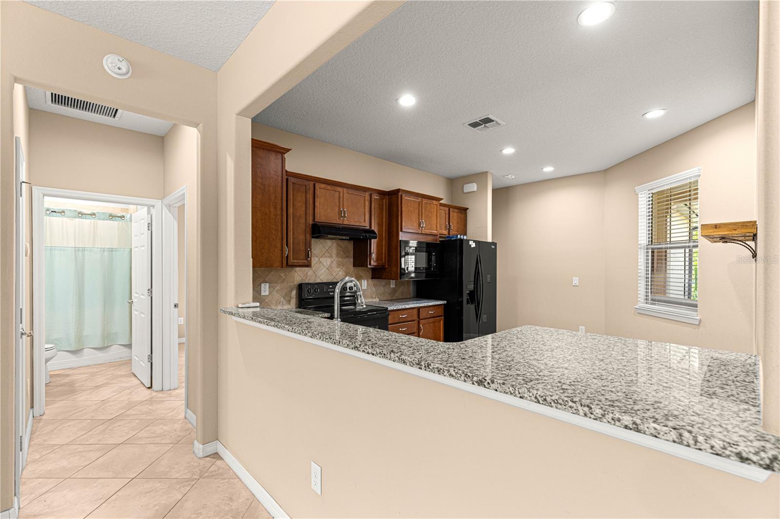 Image 11 of 28 For 9685 63rd Loop