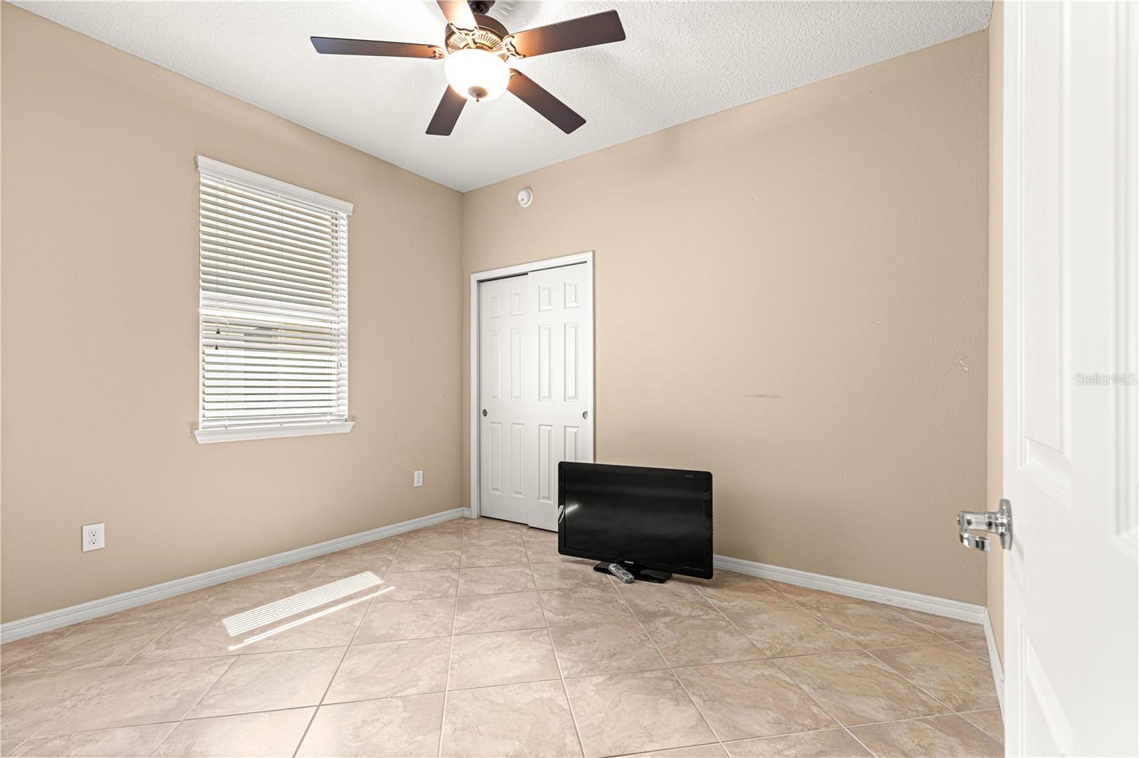 Image 16 of 28 For 9685 63rd Loop
