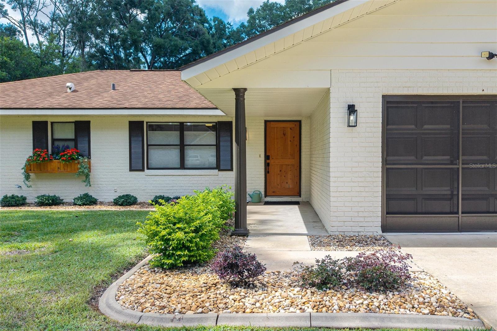Image 4 of 53 For 8456 Henderson Trail