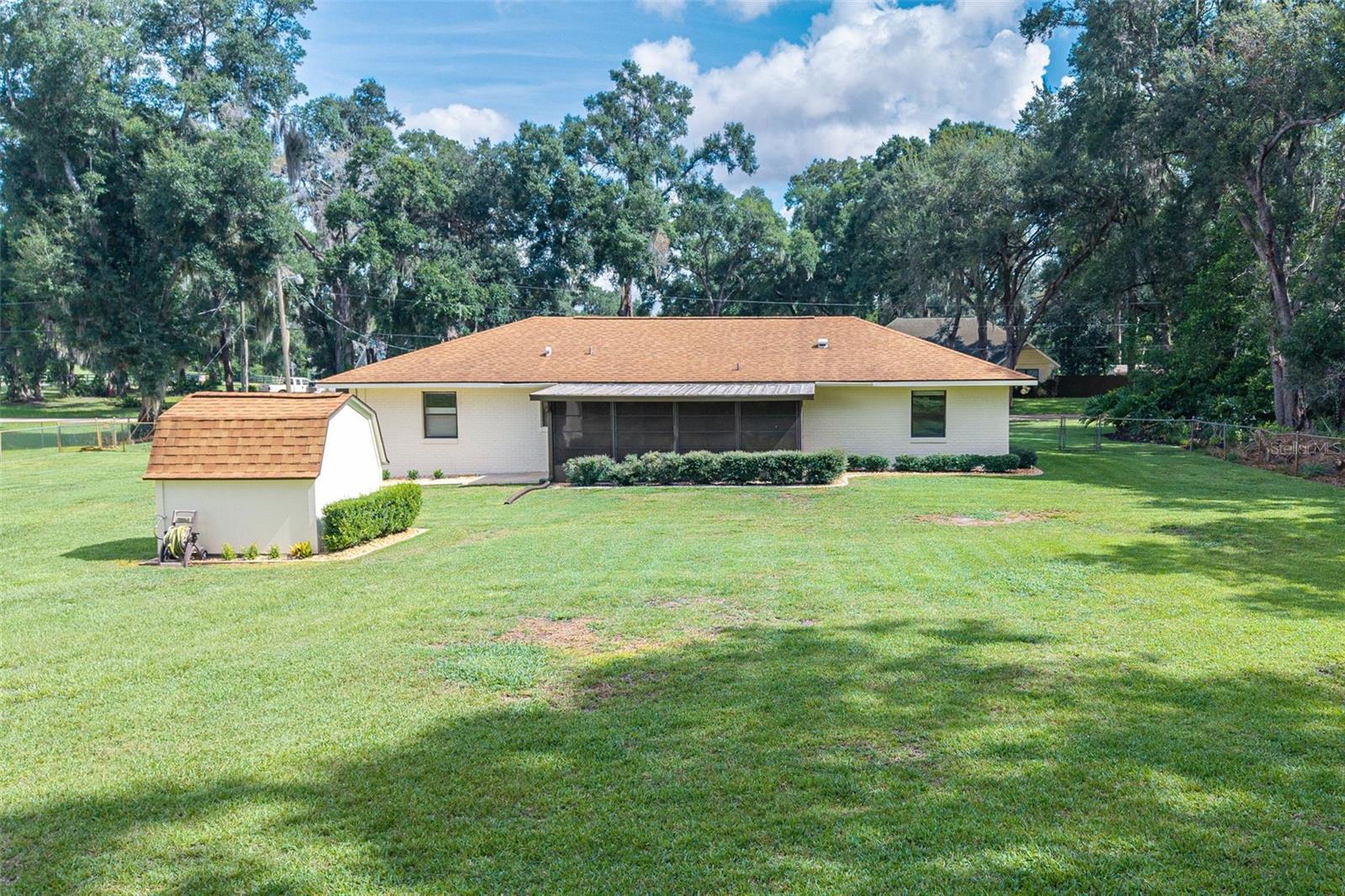 Image 44 of 53 For 8456 Henderson Trail