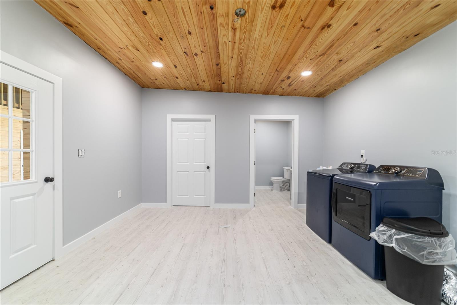 Image 13 of 96 For 1427 102nd Boulevard