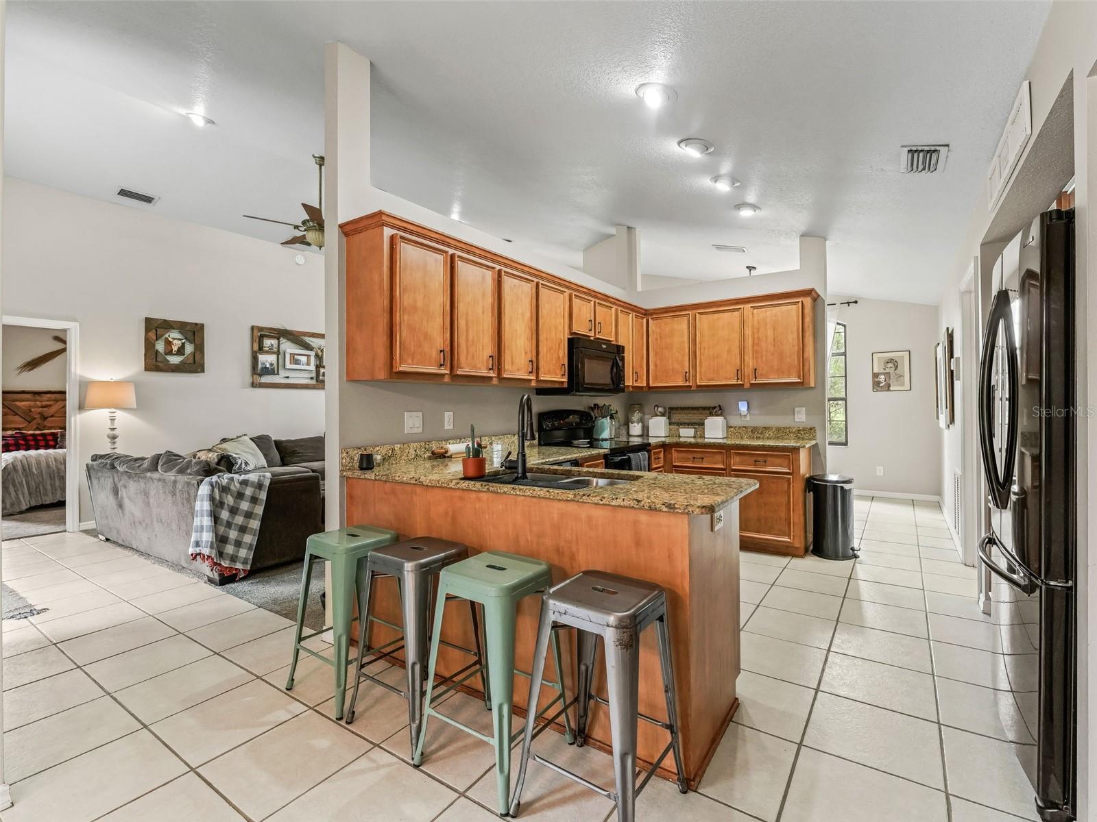 Image 22 of 56 For 1975 150th Street