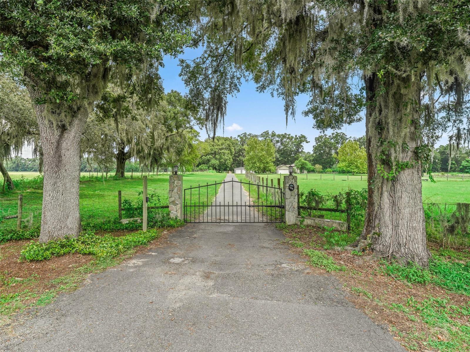 Image 9 of 56 For 1975 150th Street