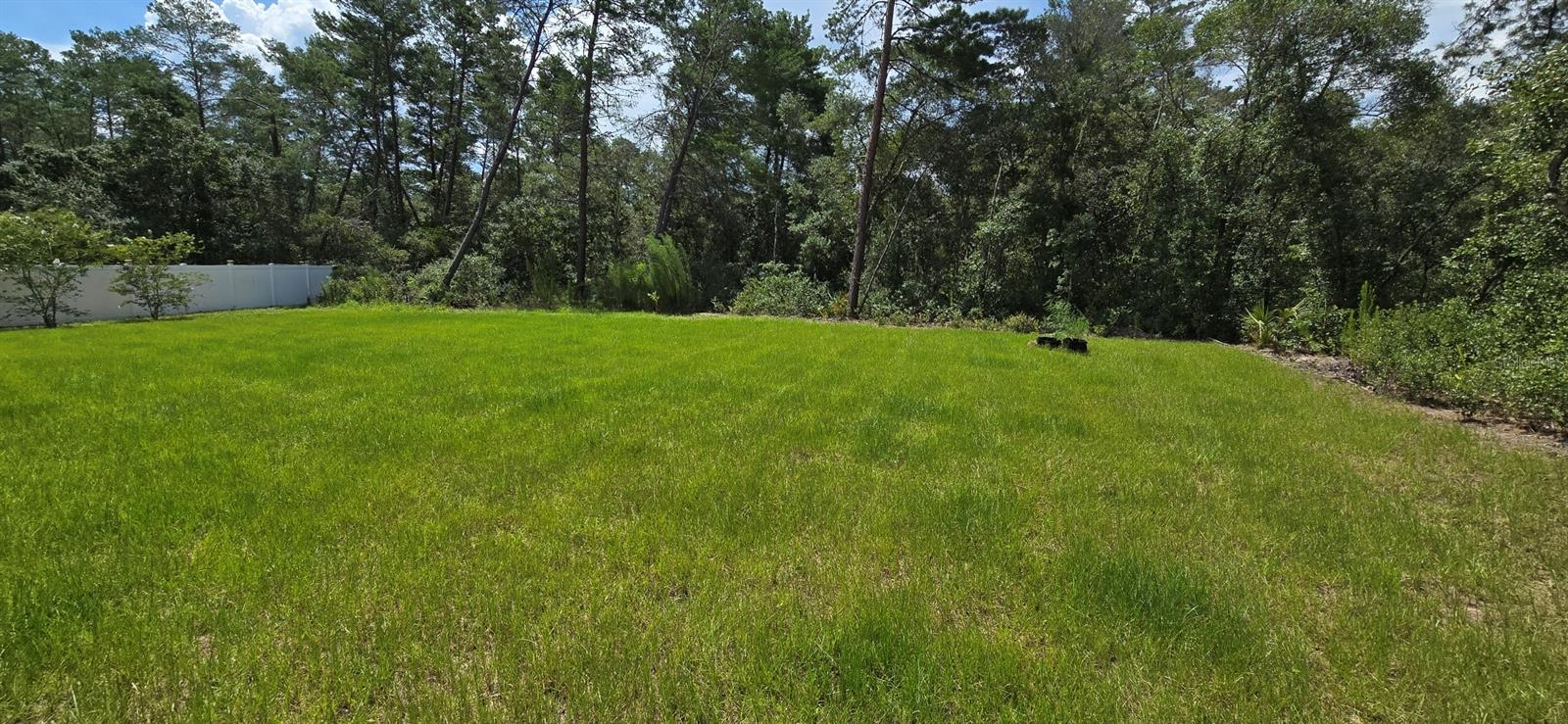 Listing photo id 12 for 13039 35th Circle