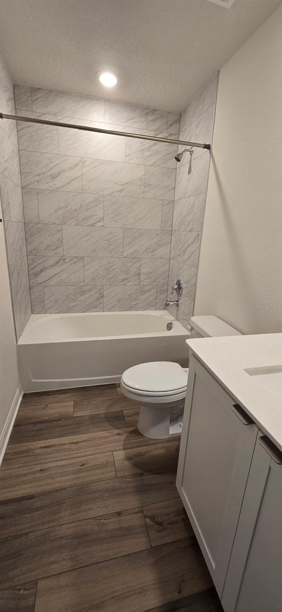 Listing photo id 3 for 13039 35th Circle