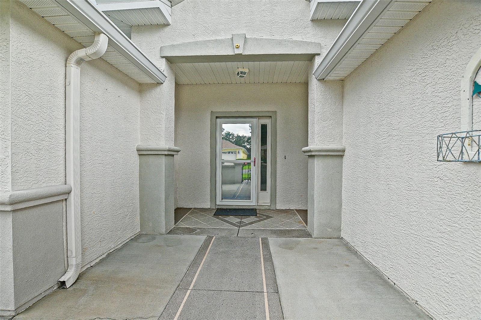 Image 14 of 60 For 11977 91st Circle