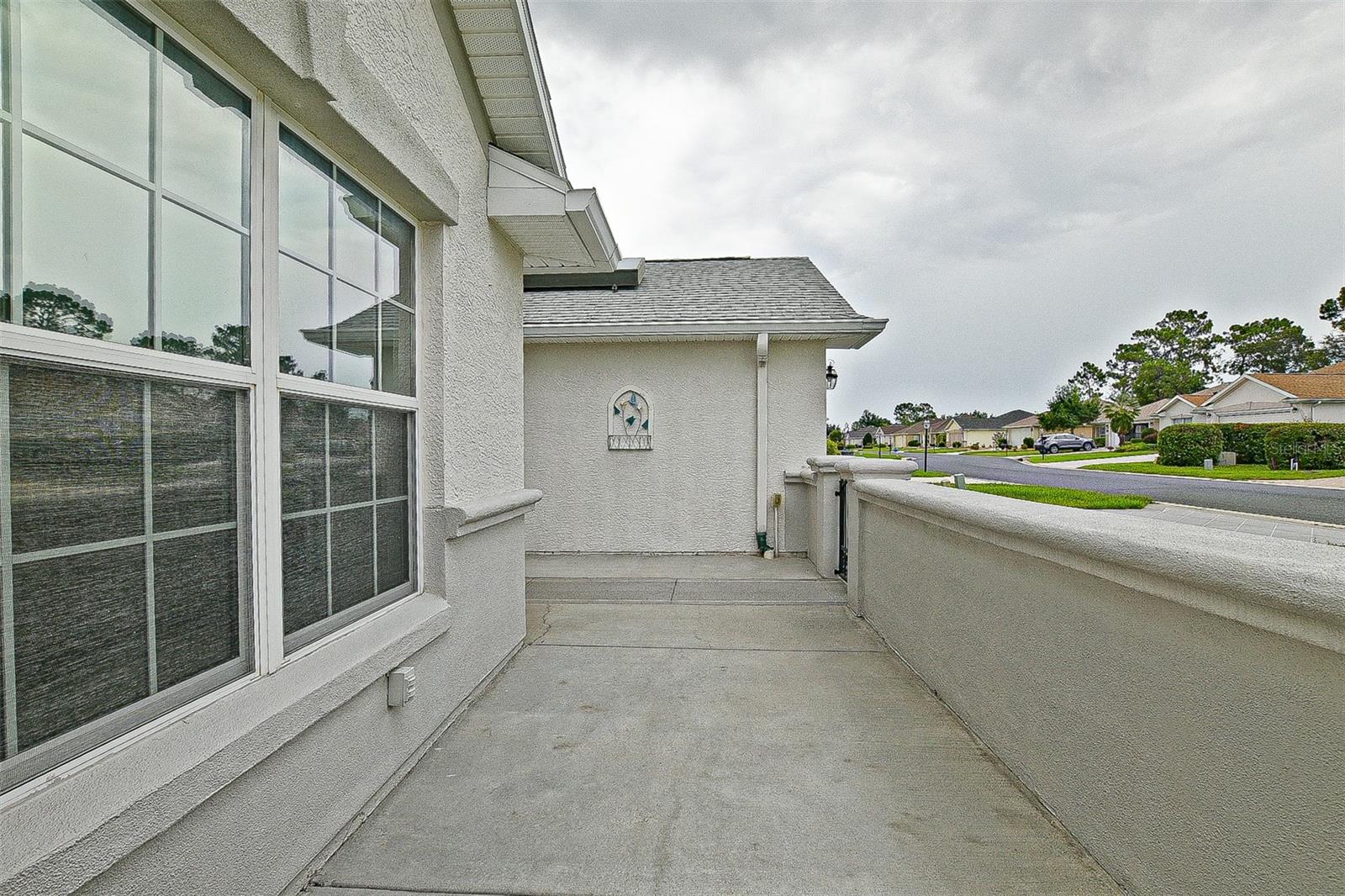 Image 16 of 60 For 11977 91st Circle