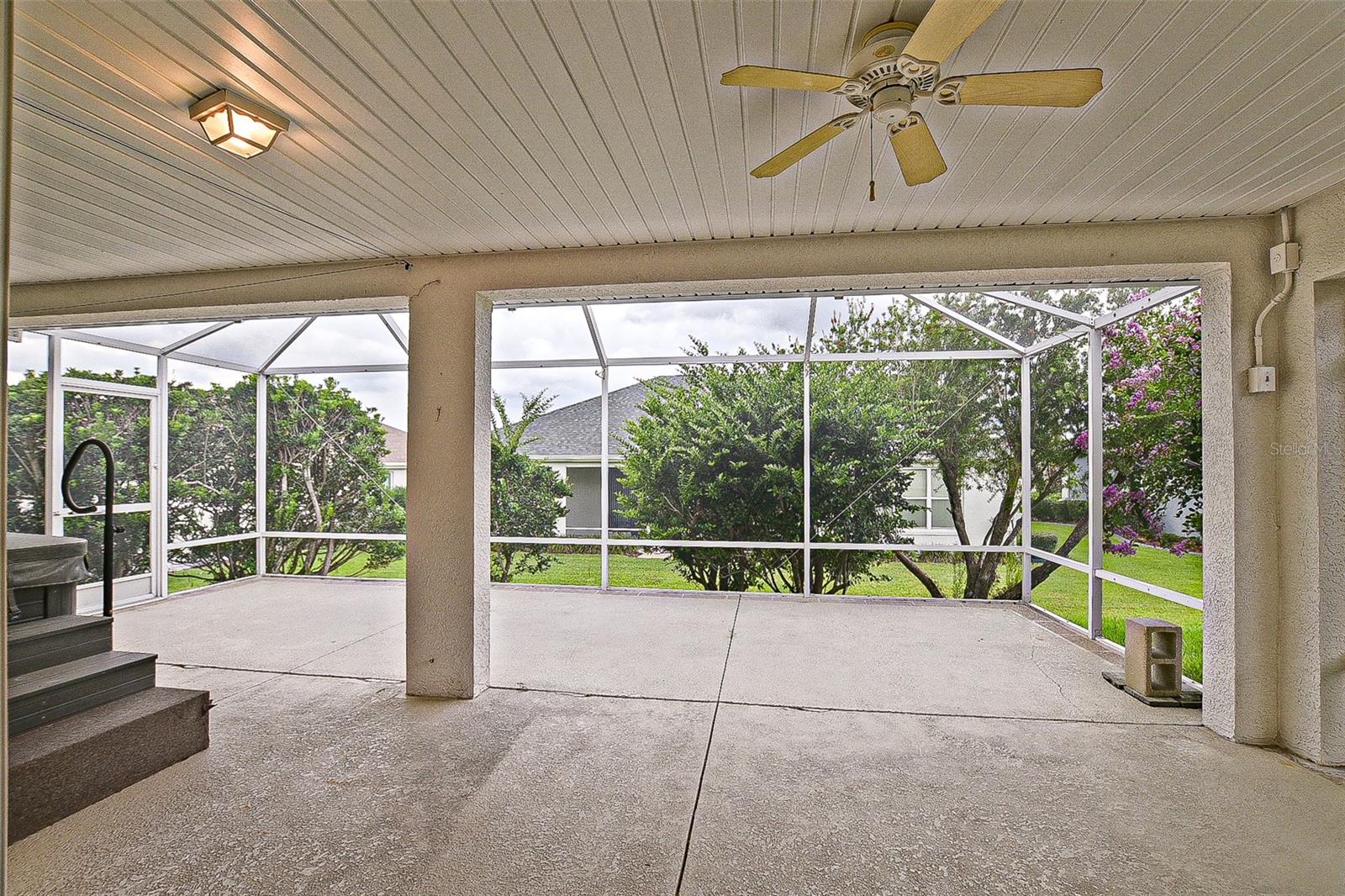 Image 17 of 60 For 11977 91st Circle