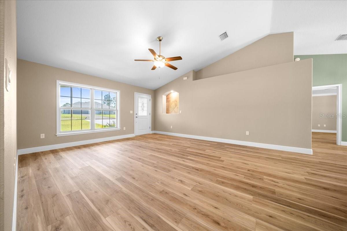 Image 10 of 65 For 20396 79th Lane