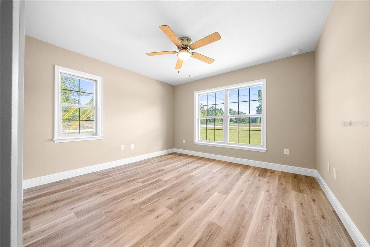 Image 33 of 65 For 20396 79th Lane