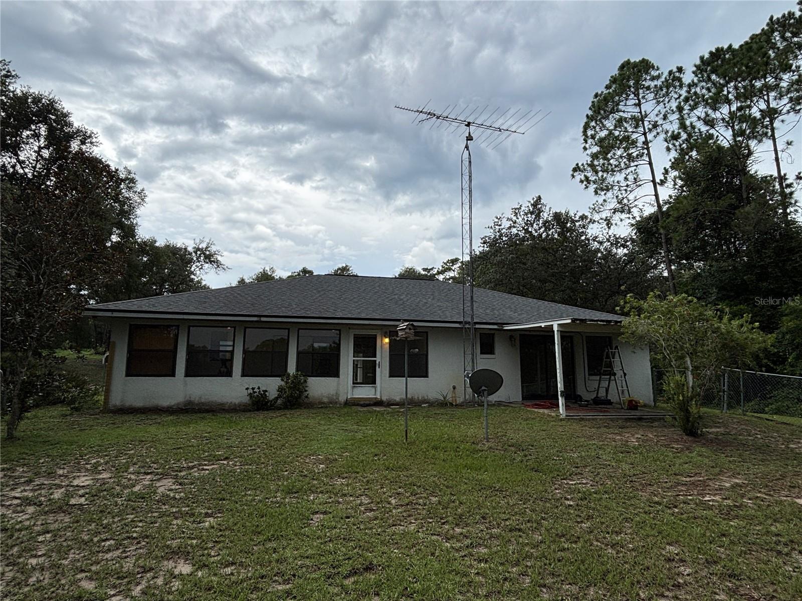 Image 18 of 38 For 17601 10th Street