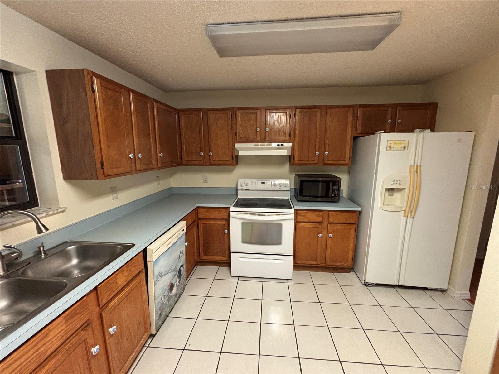 Image 33 of 38 For 17601 10th Street