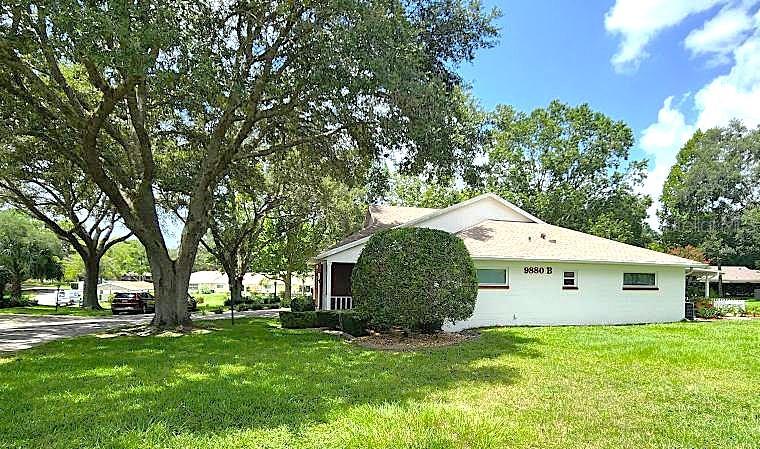Image 4 of 65 For 9880 88th Terrace B