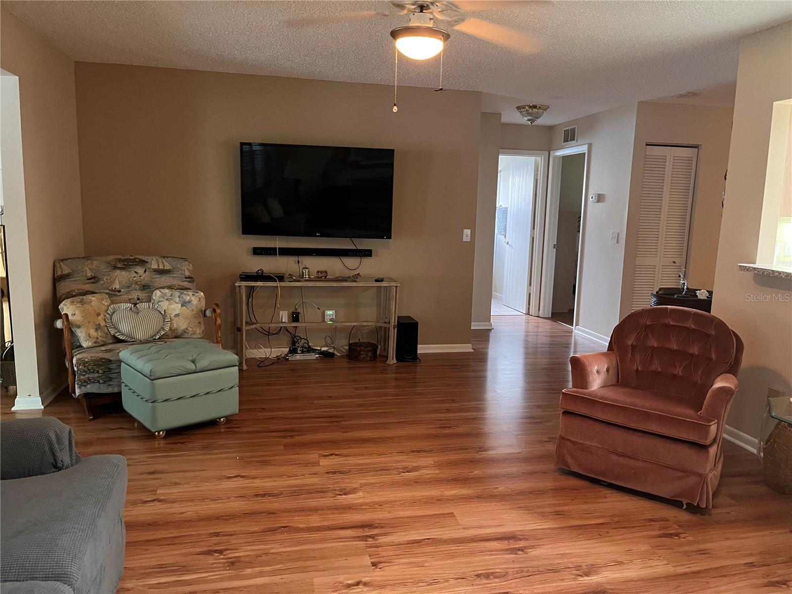 Image 17 of 50 For 9734 96th Street