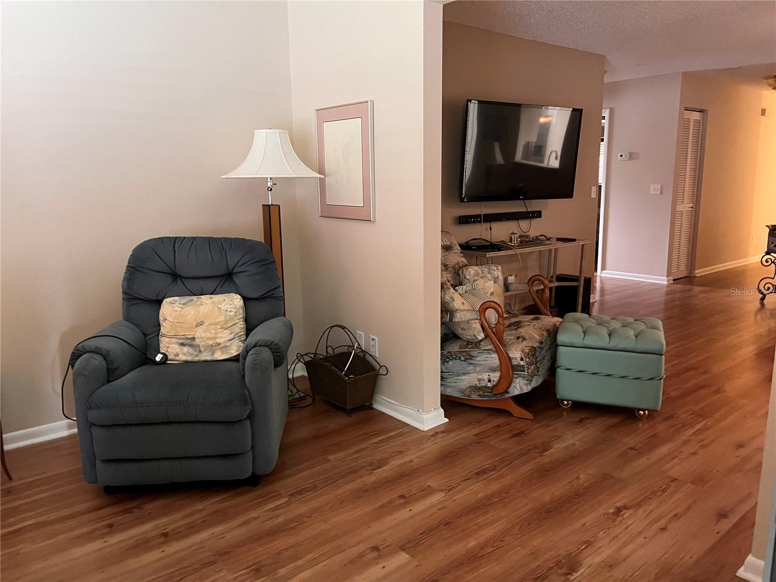 Image 21 of 50 For 9734 96th Street