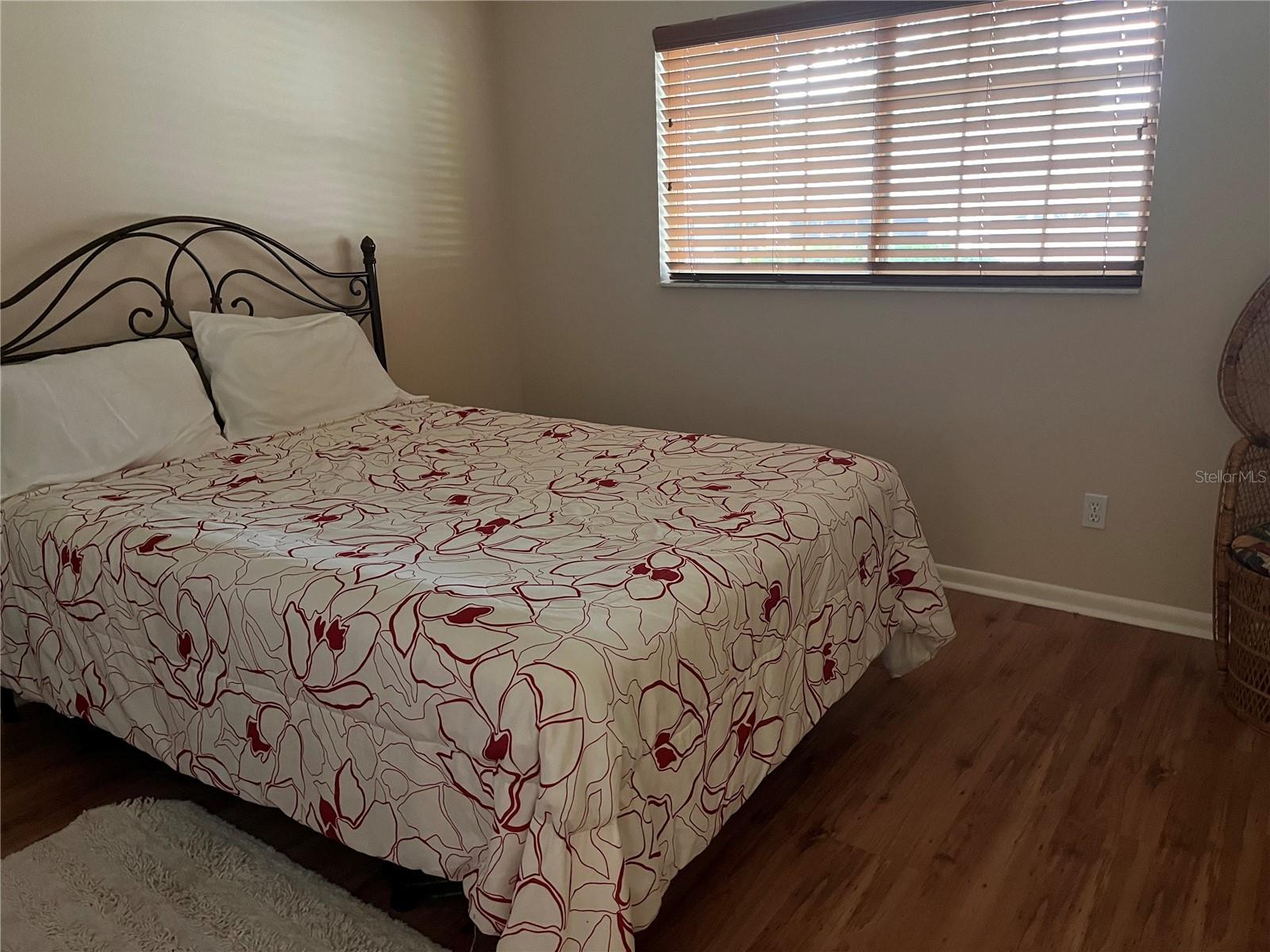 Image 22 of 50 For 9734 96th Street