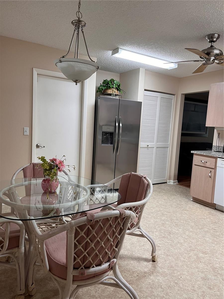 Image 7 of 50 For 9734 96th Street