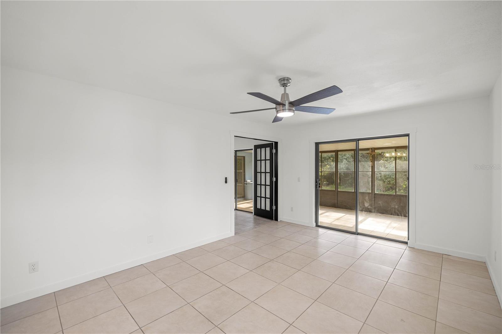 Image 18 of 31 For 15211 35th Avenue Road