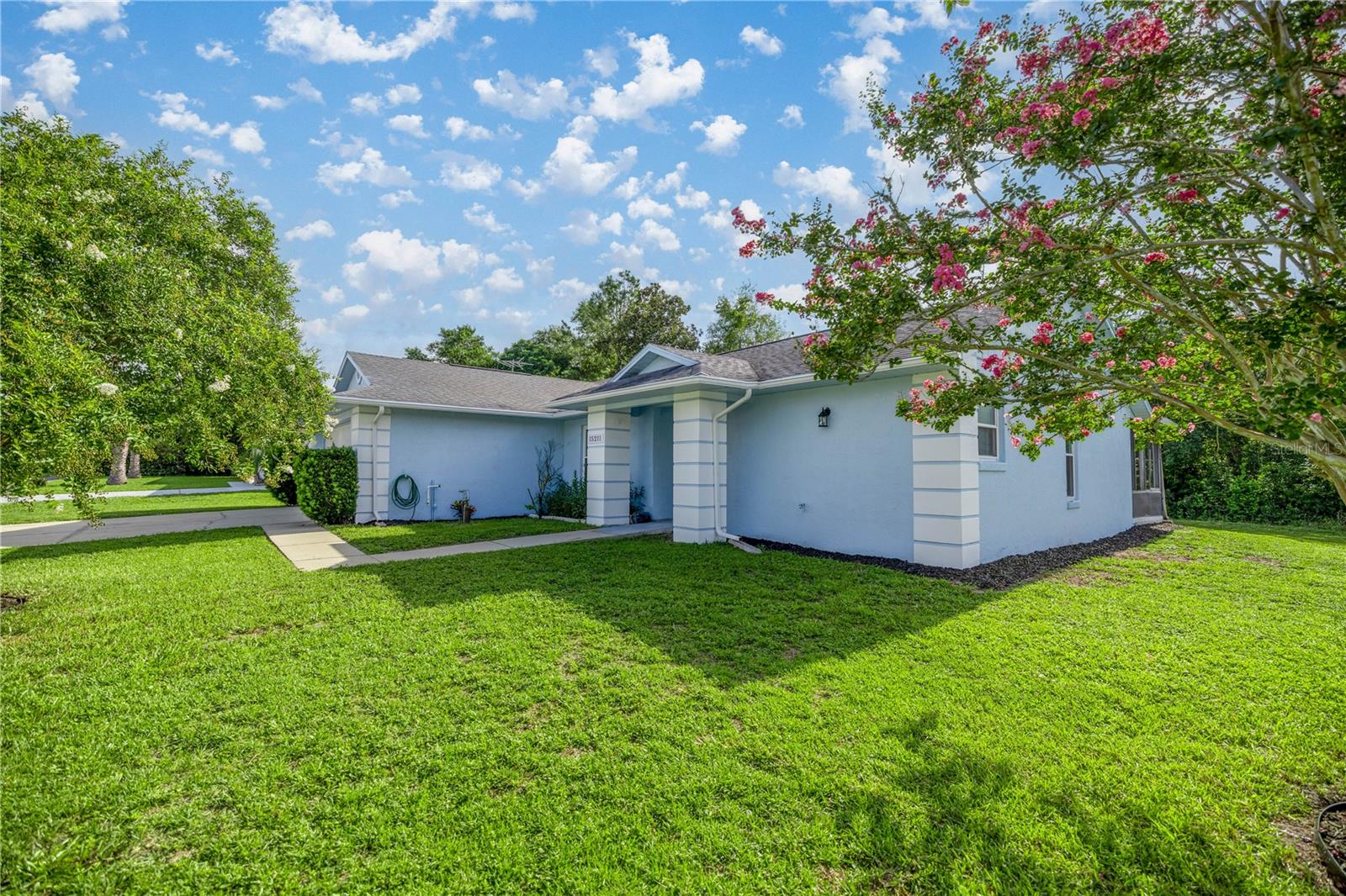 Image 3 of 31 For 15211 35th Avenue Road