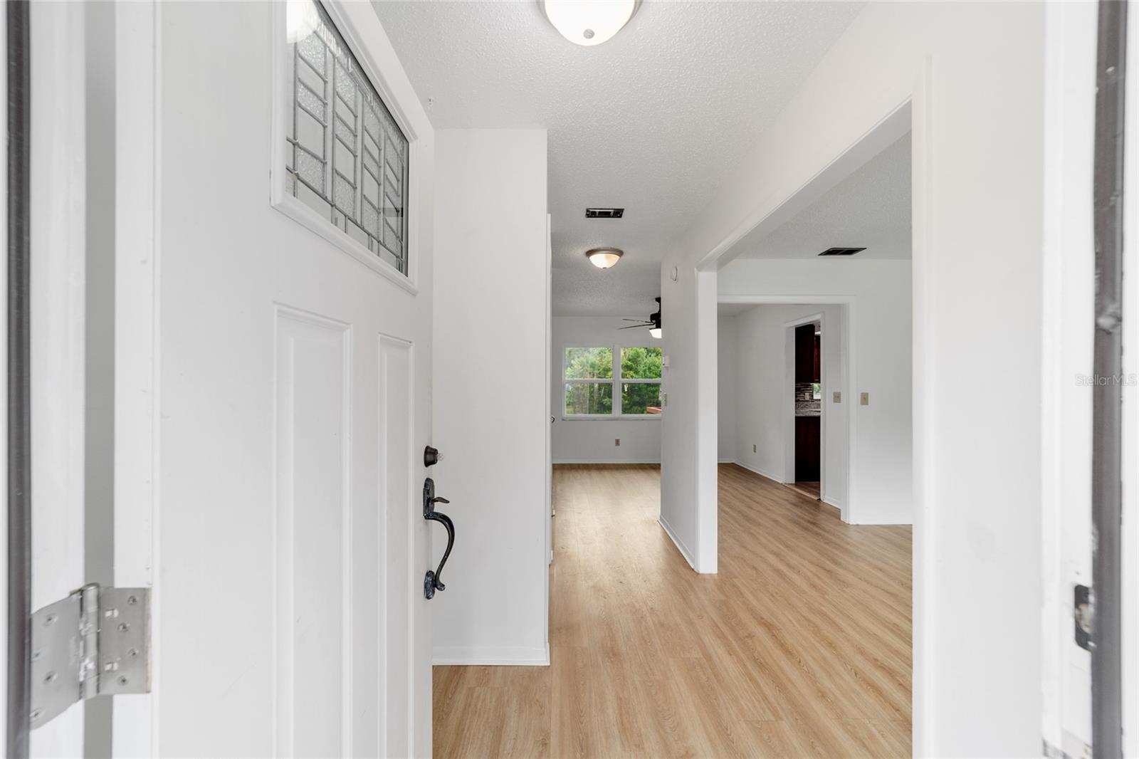 Image 14 of 72 For 13660 80th Avenue