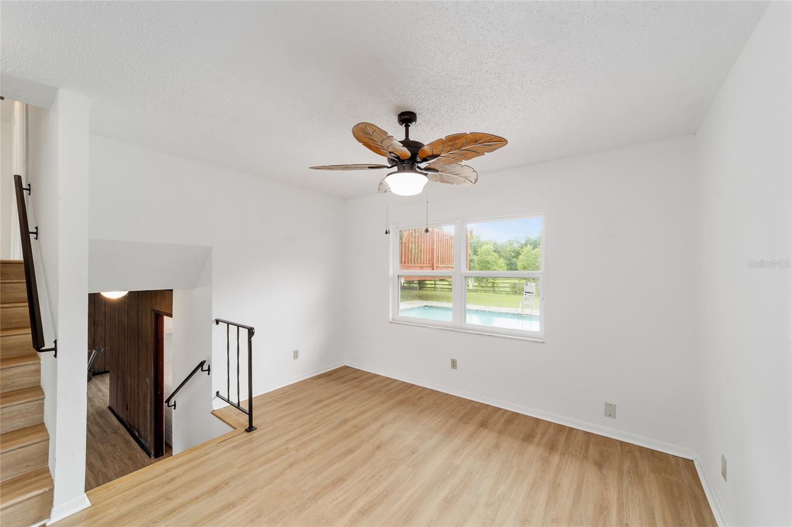 Image 19 of 72 For 13660 80th Avenue