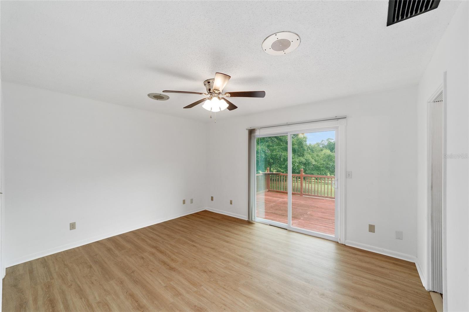 Image 30 of 72 For 13660 80th Avenue