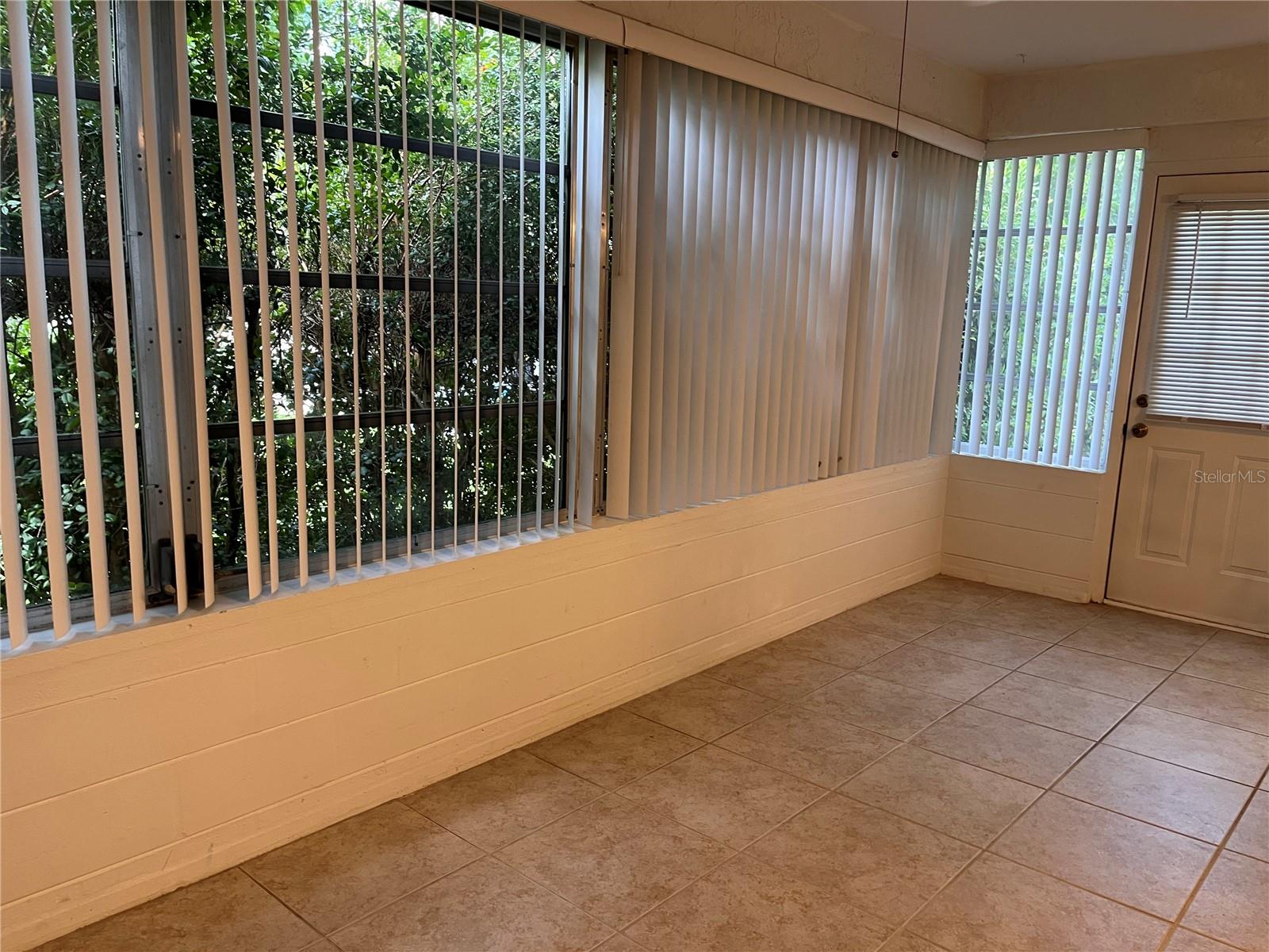 Image 7 of 33 For 8738 95th Lane G