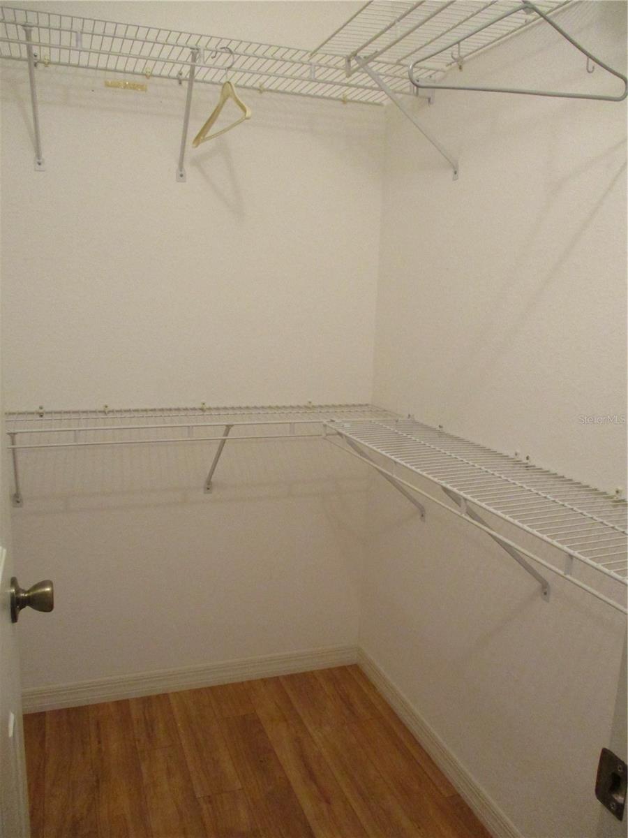 Image 27 of 87 For 13784 Sw 115th Cir
