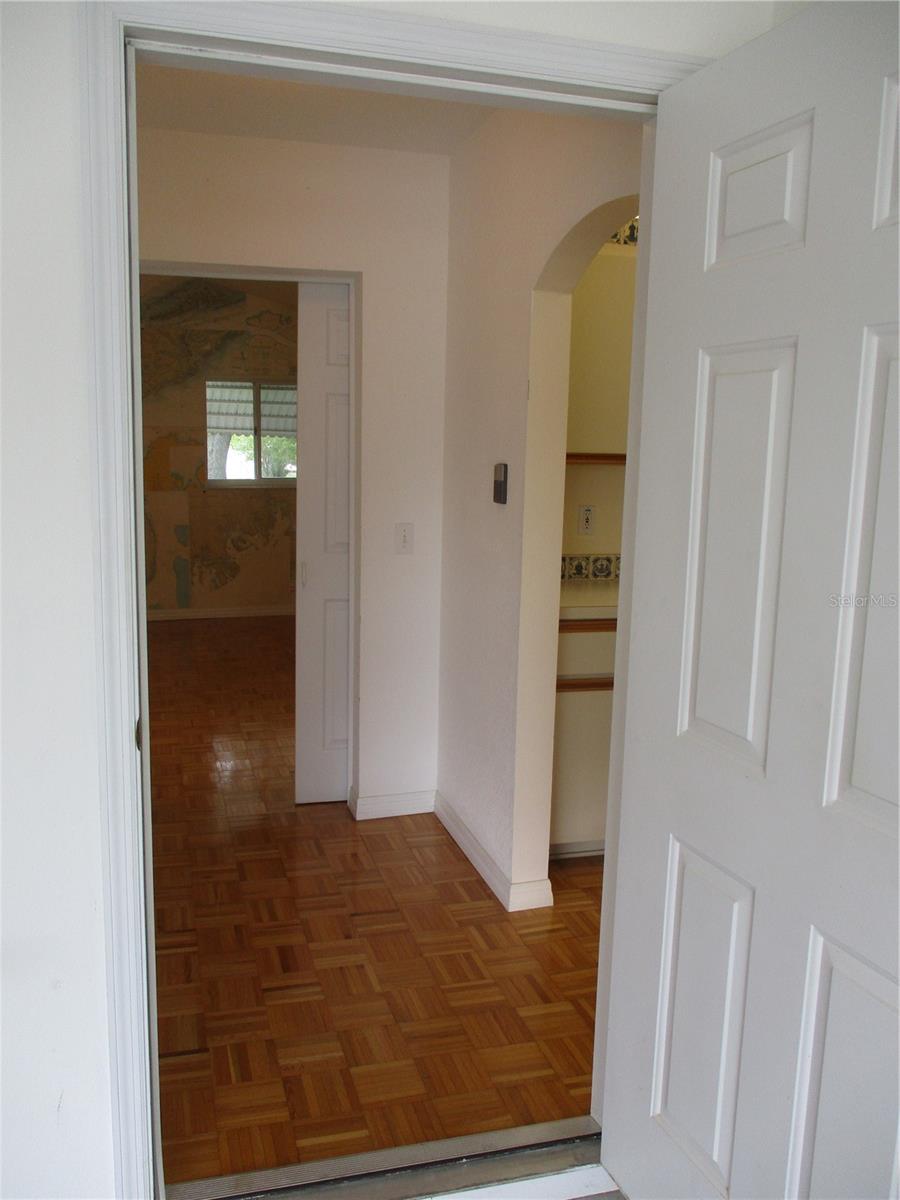 Image 38 of 87 For 13784 Sw 115th Cir