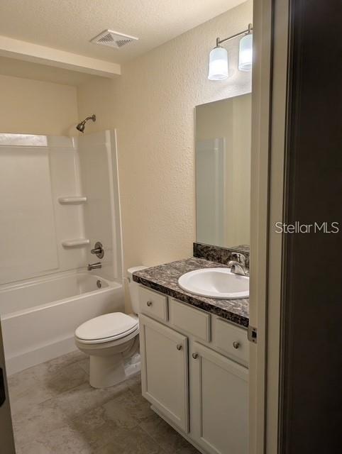 Listing photo id 3 for 5489 12th. Street