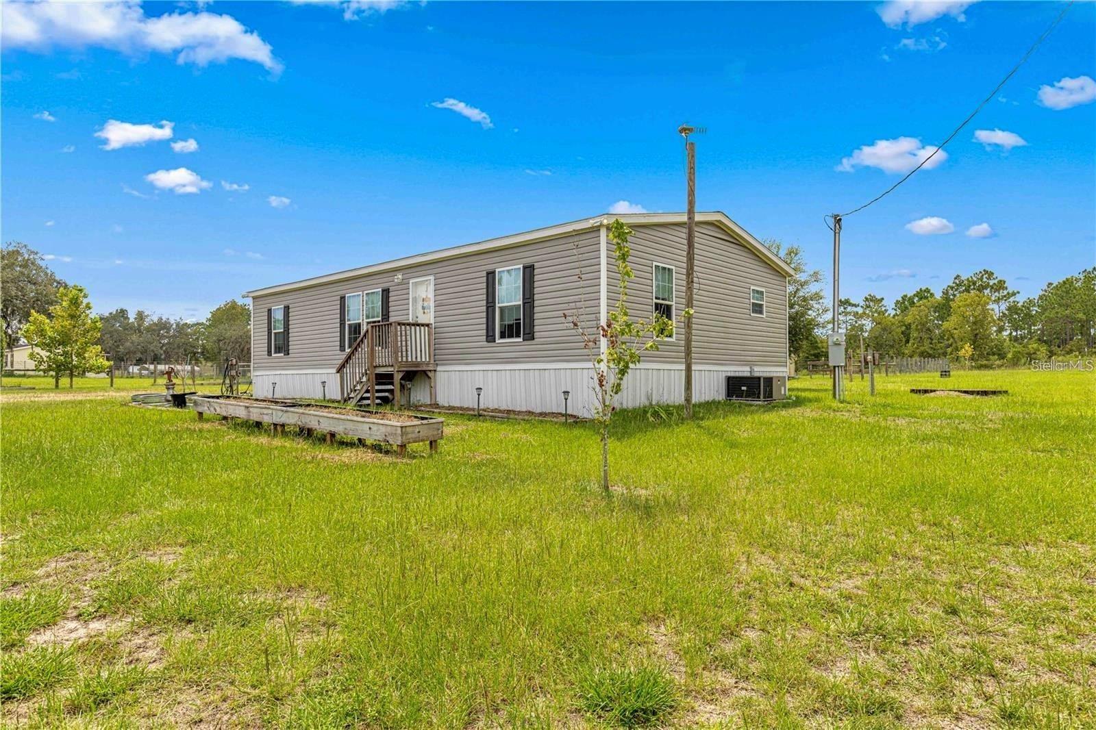 Image 4 of 33 For 5270 121st Terrace