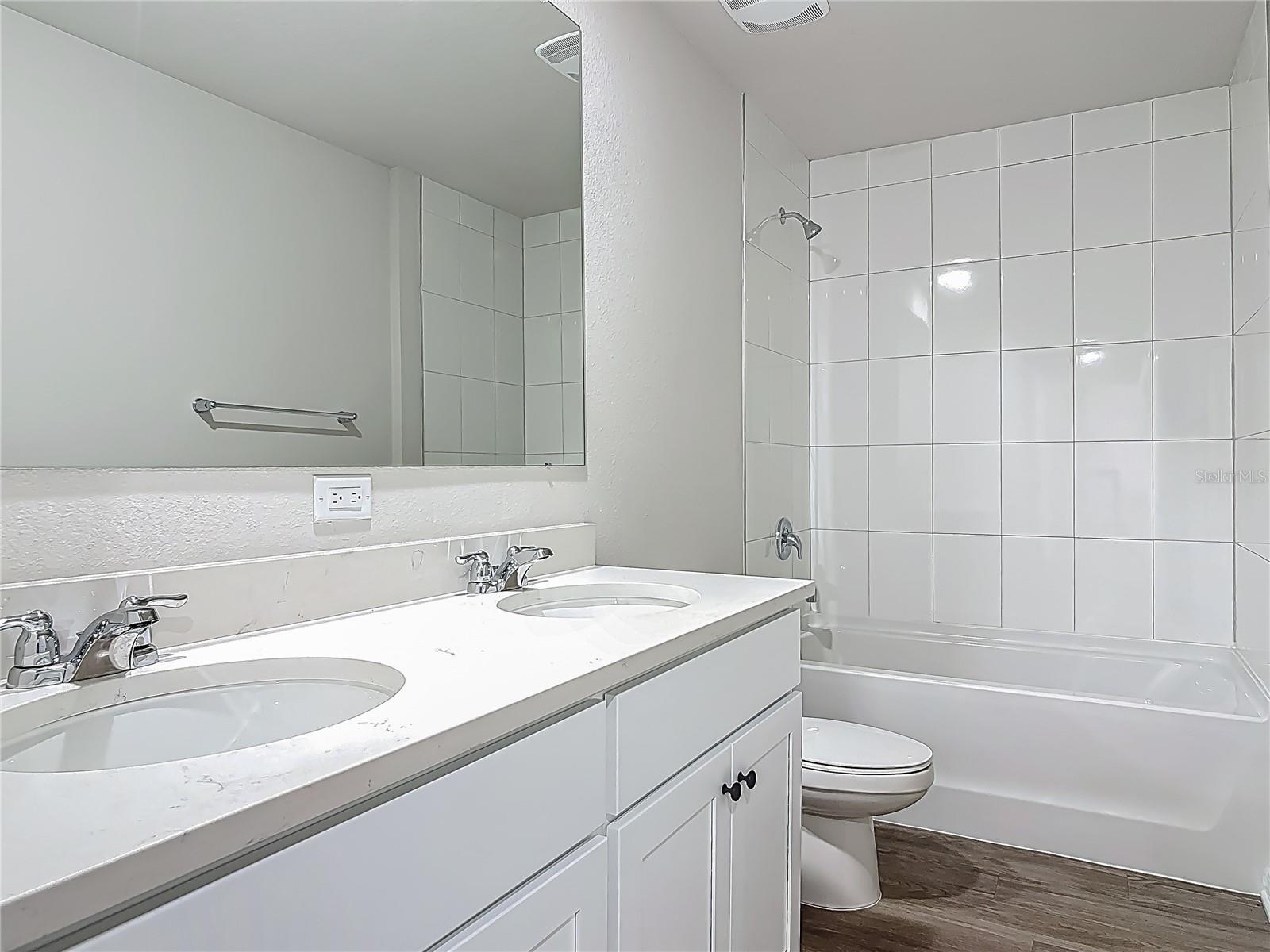 Image 16 of 21 For 6595 Amity Street
