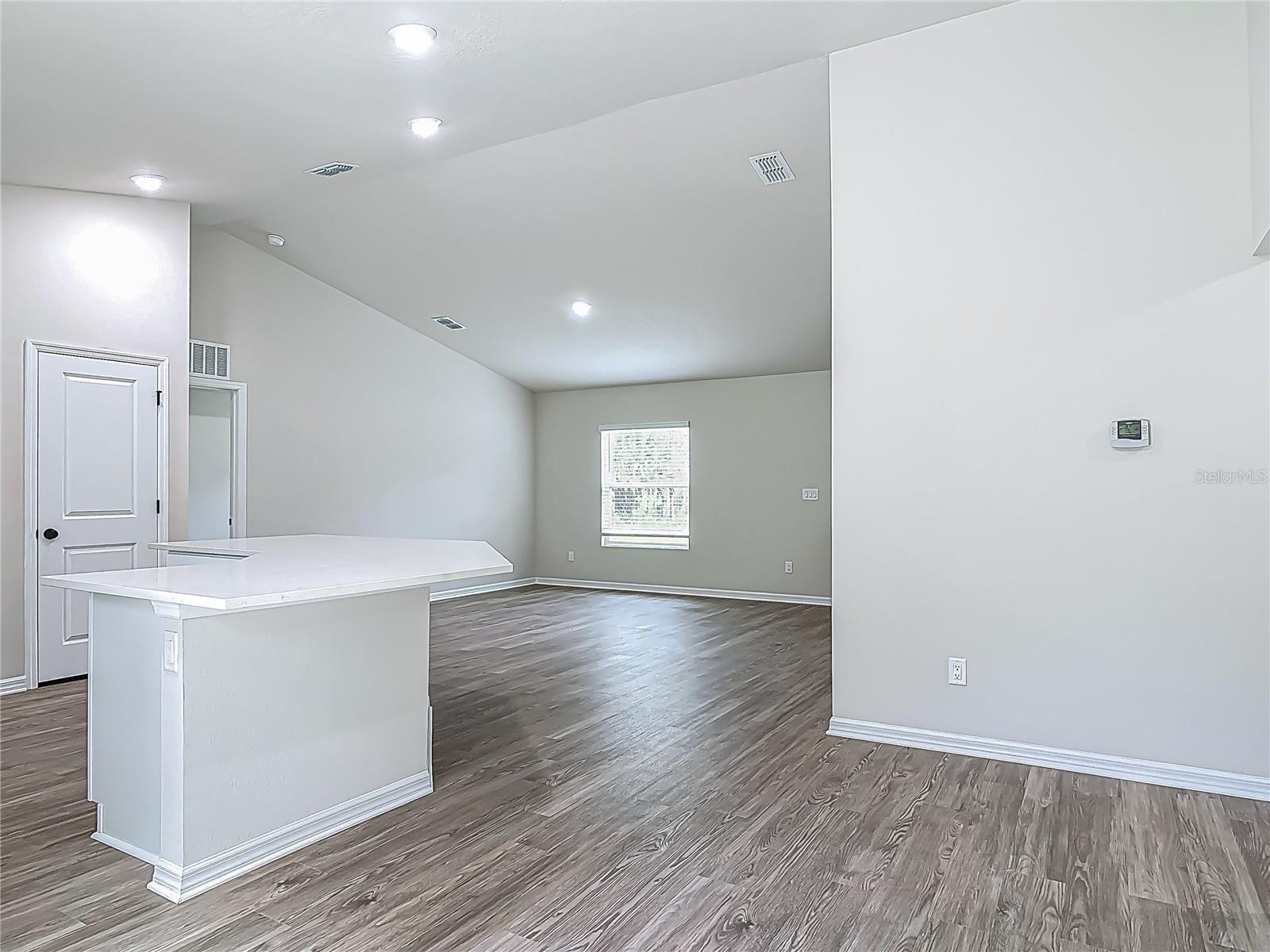 Image 7 of 21 For 6595 Amity Street