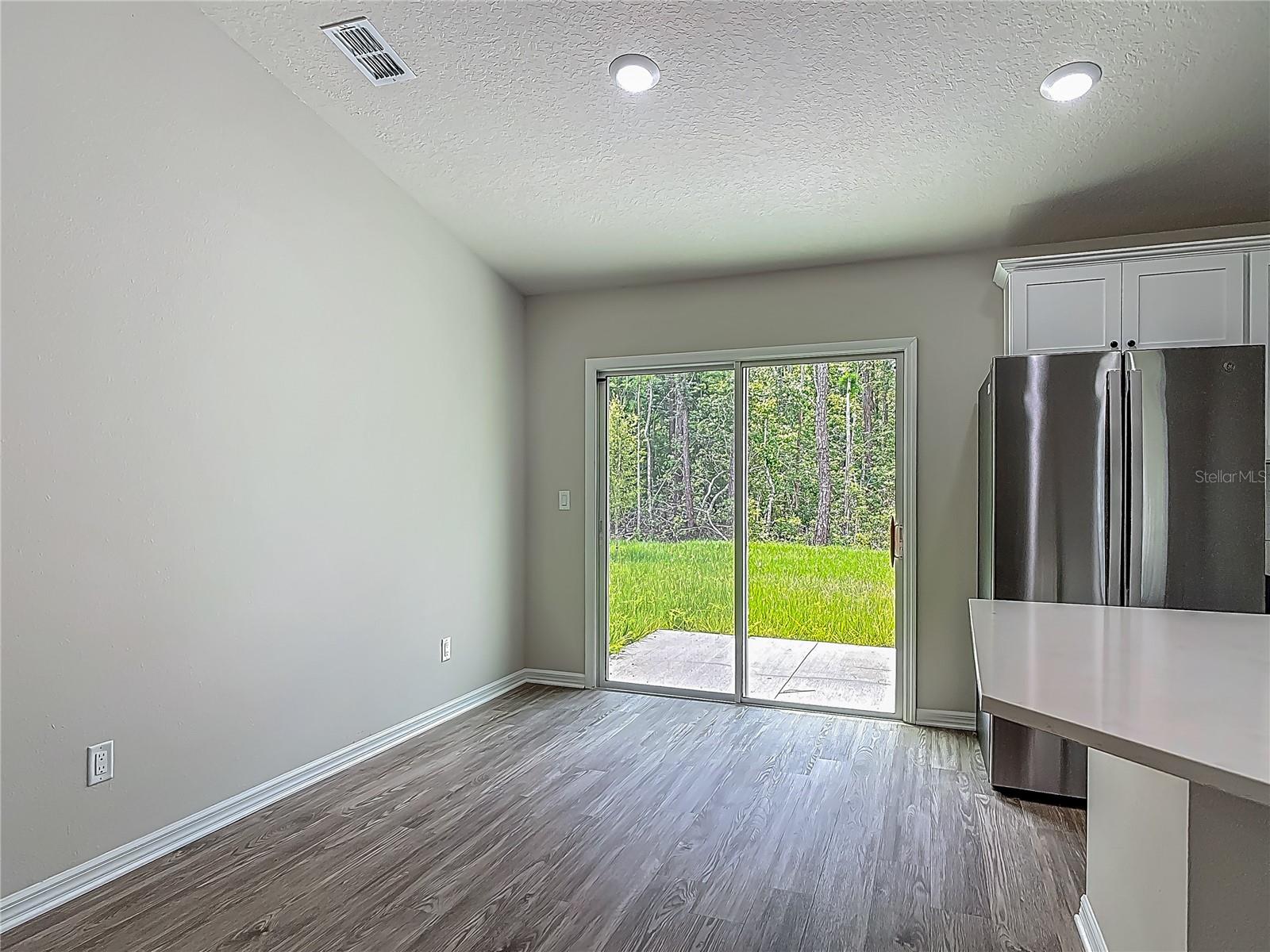 Image 8 of 21 For 6595 Amity Street