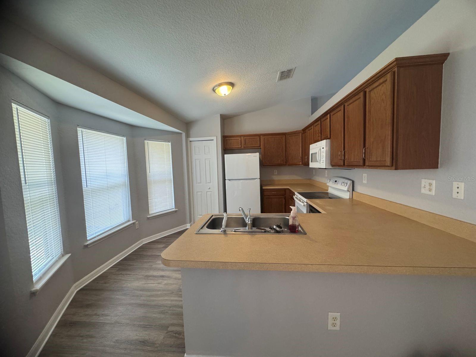 Image 4 of 18 For 4077 131st Place Road