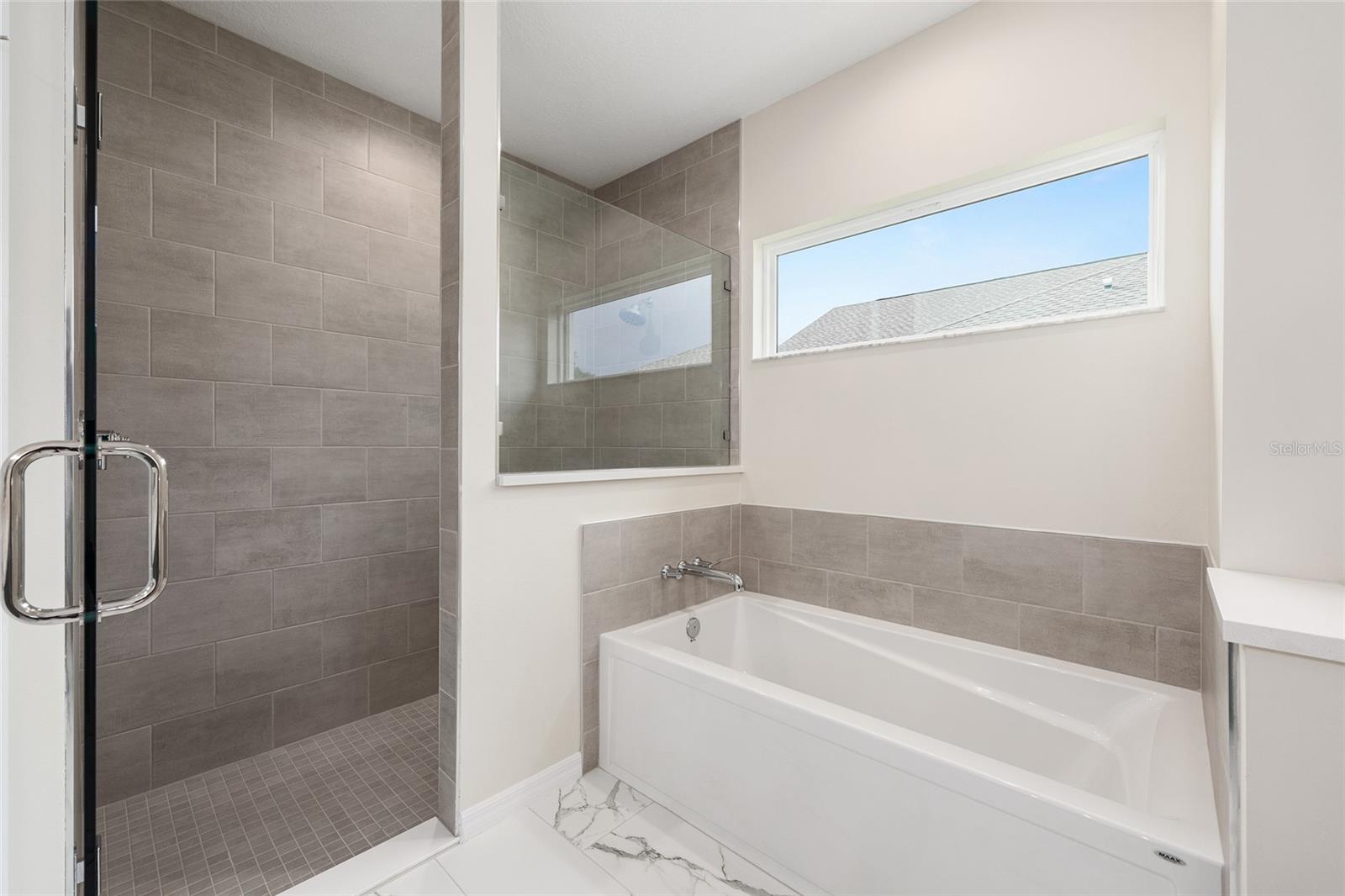 Image 18 of 42 For 4842 8th Terrace