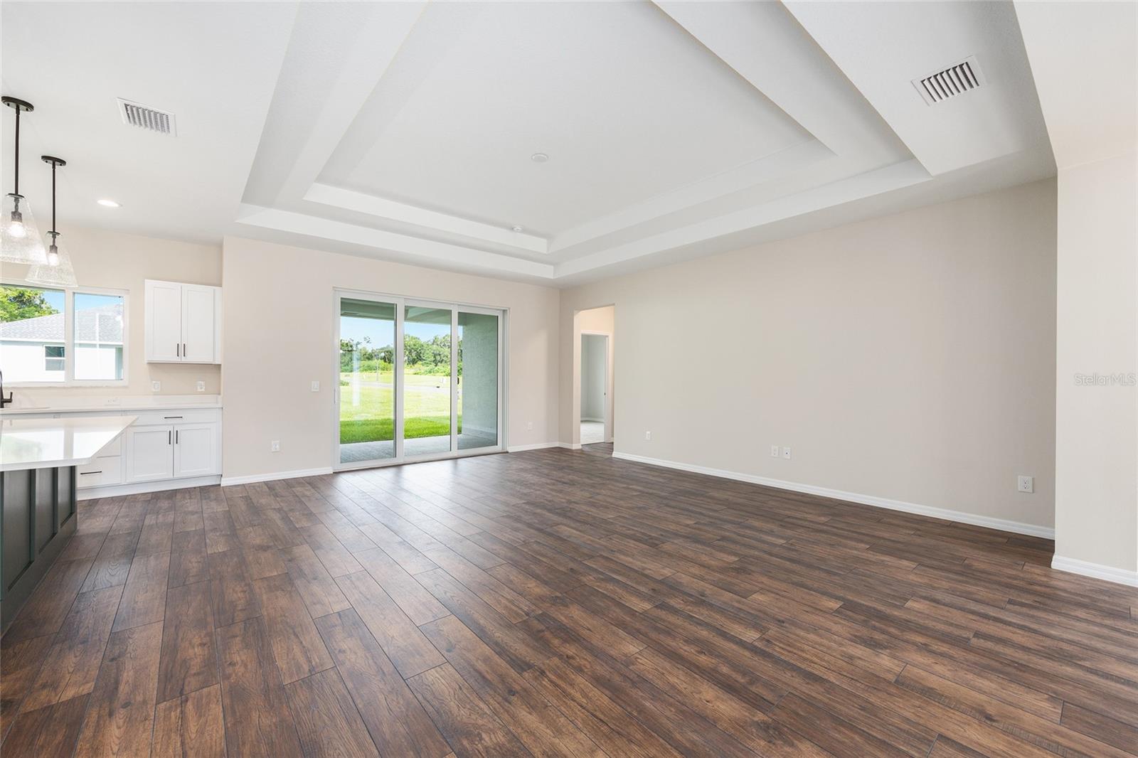 Image 9 of 42 For 4842 8th Terrace