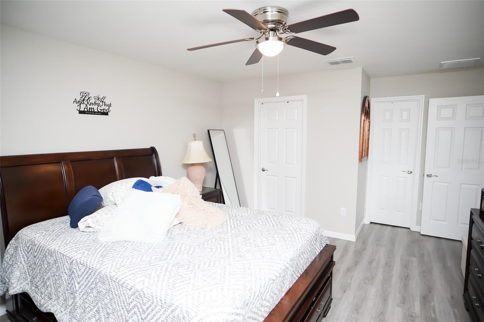 Image 24 of 31 For 13358 111 Street