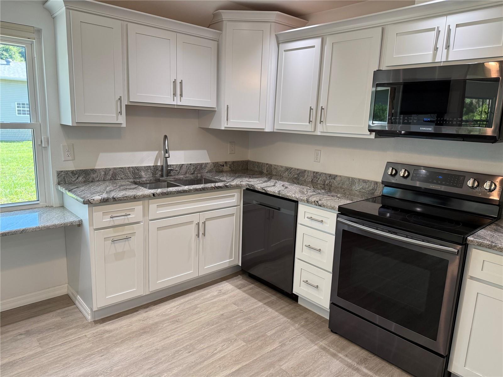 Image 14 of 21 For 5171 31st Street