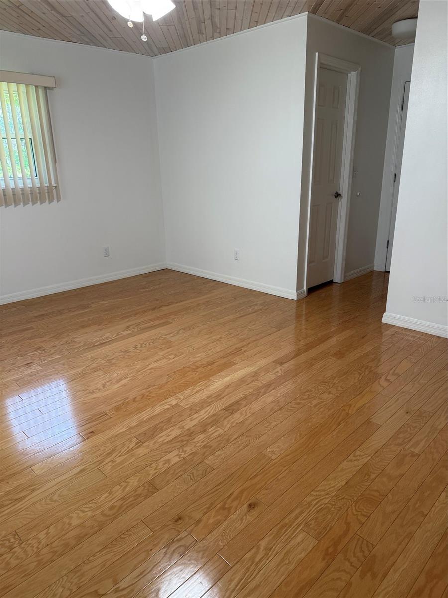 Image 16 of 21 For 5171 31st Street