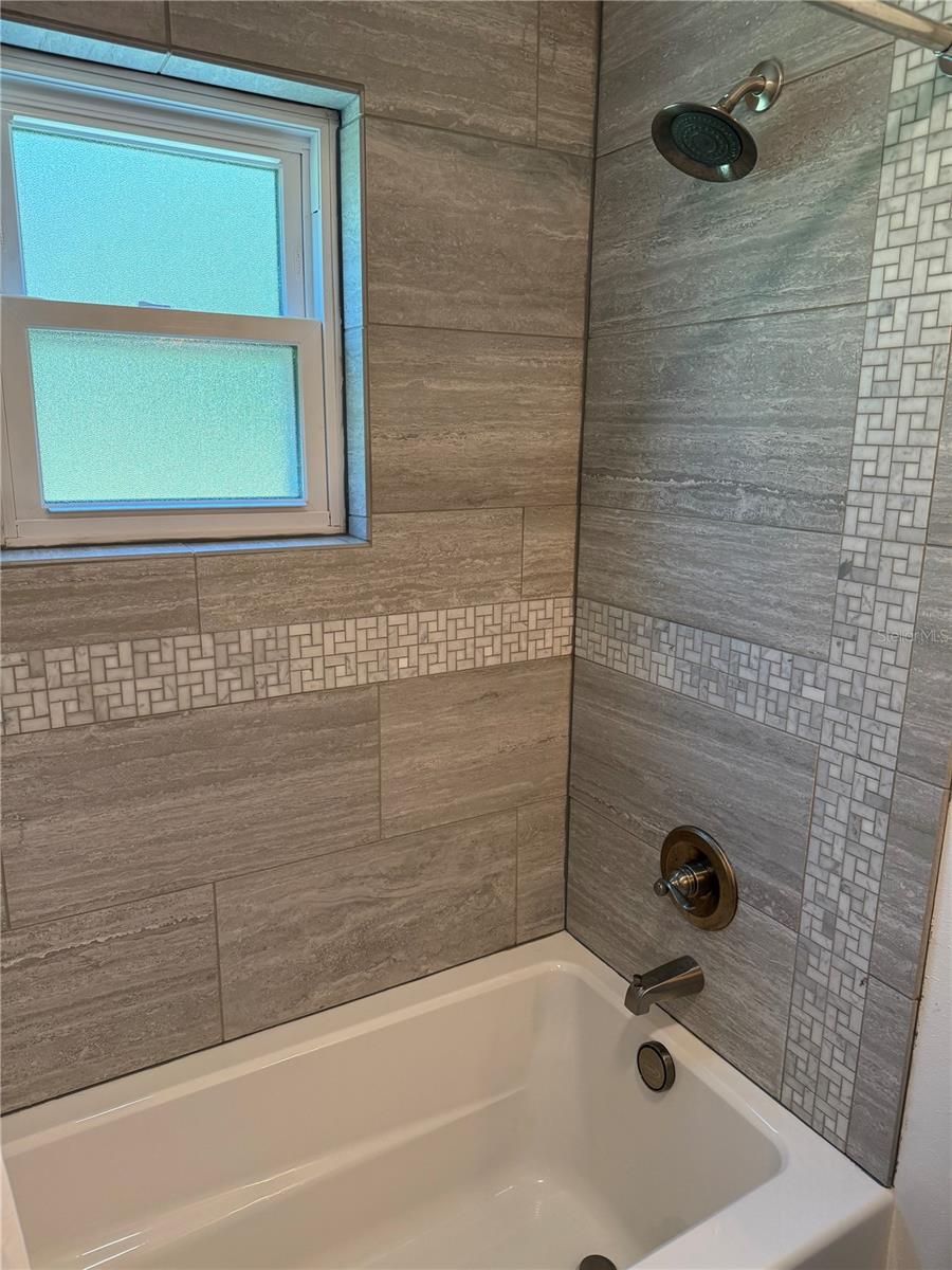 Image 20 of 21 For 5171 31st Street