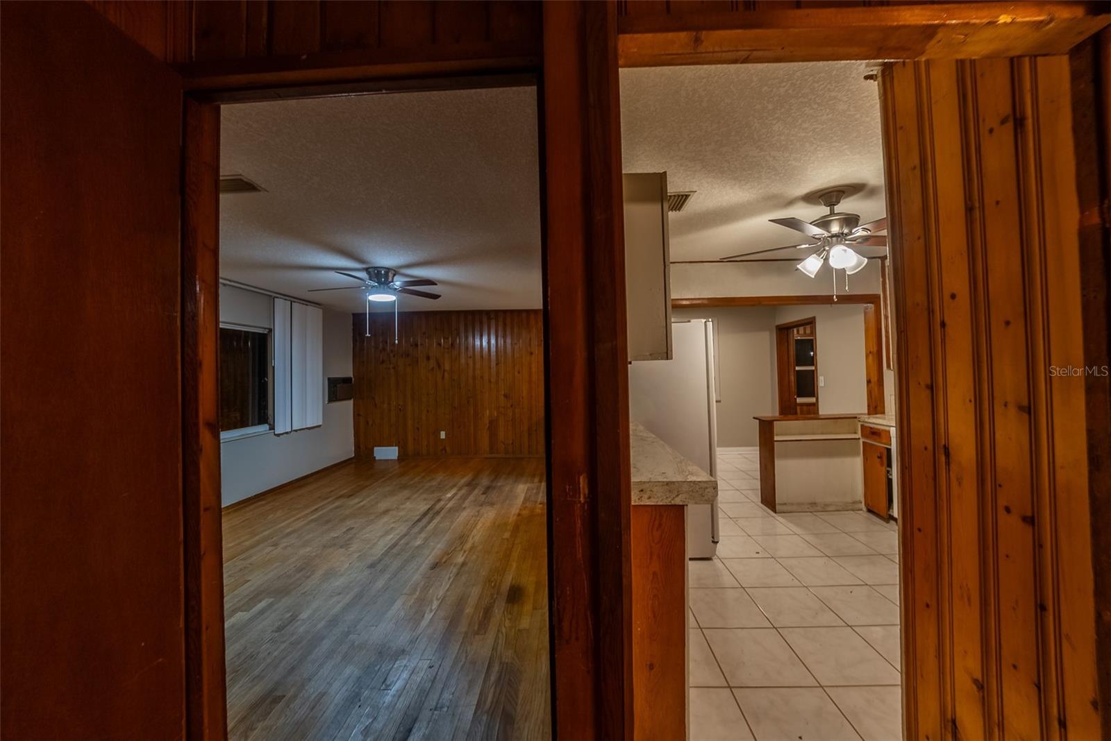 Image 20 of 37 For 3618 17th Avenue